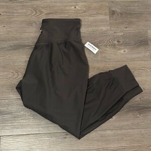 NWT - Powersoft Jogger (Petite Length)